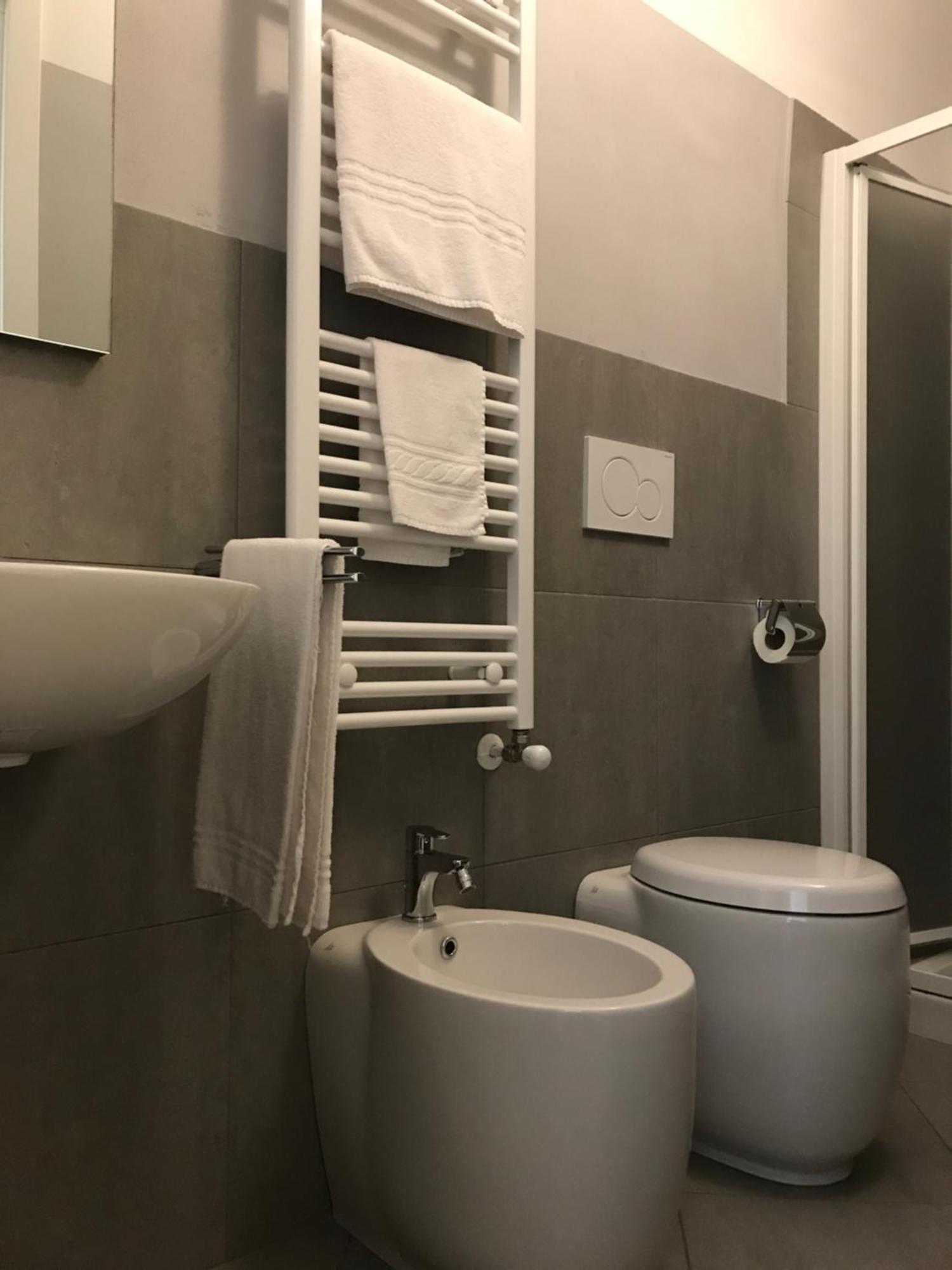 La Terrazza Vercelli Bed & Charme Экстерьер фото