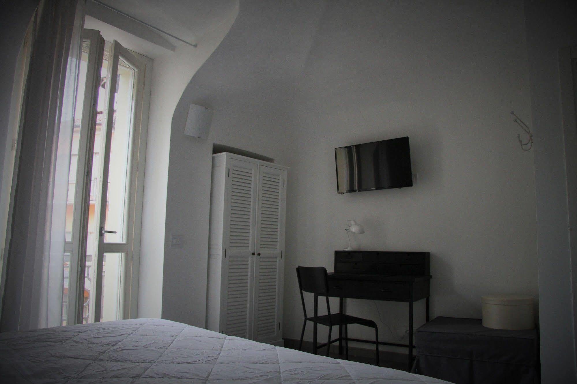 La Terrazza Vercelli Bed & Charme Экстерьер фото