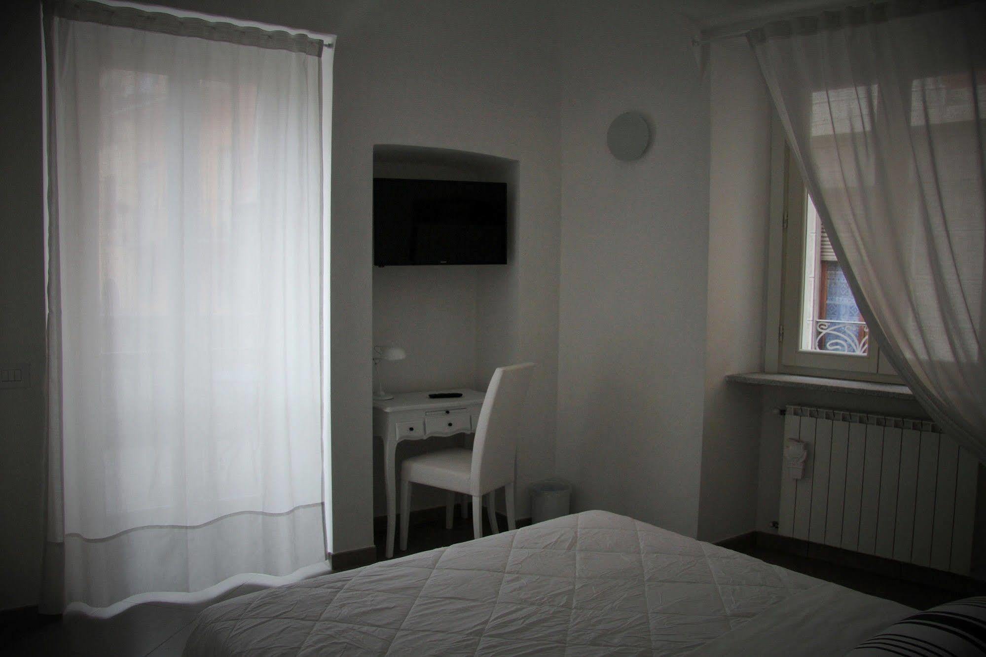 La Terrazza Vercelli Bed & Charme Экстерьер фото
